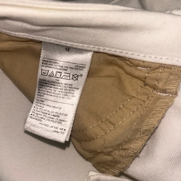 Old Navy Women's white super skinny ankle Jeans - Picture 4 of 6